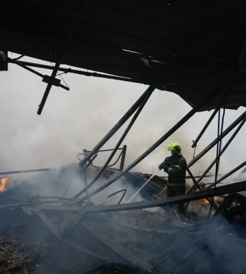 Через нічну атаку РФ у Києві відбулися зміни у роботі громадського транспорту