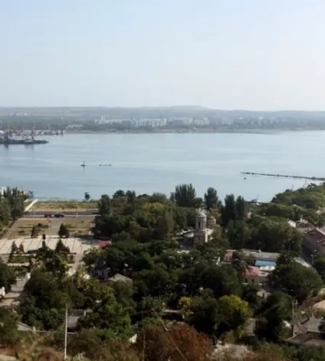 Дроны СБУ нанесли удары по авиабазе "Джанкой" и порту в Керчи