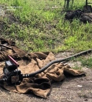 На Полтавщині п’ятьох учасників організованої групи засудили за крадіжку понад 10 тисяч літрів нафтової сировини