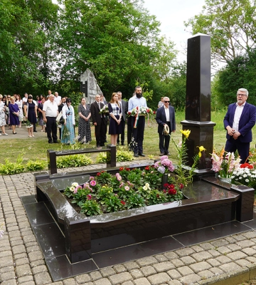 На Ужгородщині відкрили меморіальну дошку колишньому ректору Університету Ракоці Калману Шовшу з нагоди 15-х роковин його смерті