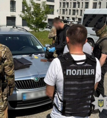 25 тисяч доларів за «роботу» і відстрочку: на Закарпатті викрили схему ухилення від мобілізації через коледж