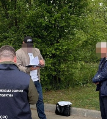 Судитимуть двох адвокатів, яких підозрюють у вимаганні хабарів у клієнтів, зокрема у справі ухилянтів