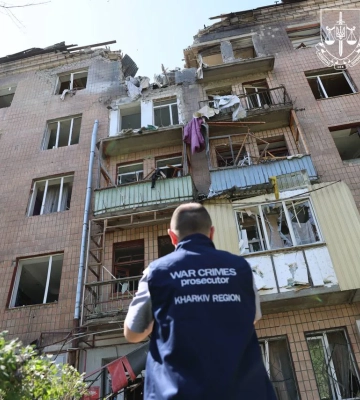 Уже 42 пострадавших от ракетного удара рф по многоэтажке в Харькове