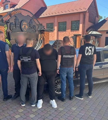 Правоохоронця на Закарпатті підозрюють в організації втечі (ФОТО)