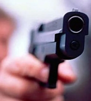 У Вінниці чоловік влаштував стрілянину по автомобілю таксі