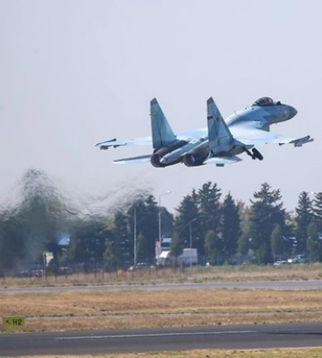 Сбит российский истребитель Су-35 - ВВС