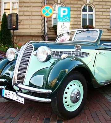 В Одессе зарегистрировали 88-летний кабриолет BMW с неоригинальным двигателем