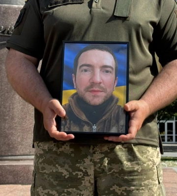 У Рівному провели в останню земну дорогу військового (ФОТО)