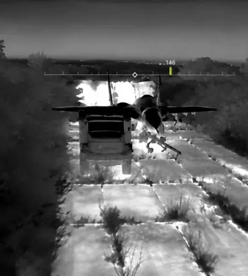 Українські розвідники показали кадри знищення російського МіГ-29 у Криму (відео)