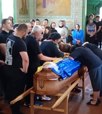 Підтвердження загибелі надійшло через понад 2 роки: на Волині попрощалися із воїном Володимиром Величком