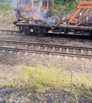 Ворог ударив дроном по дрезині "Укрзалізниці" під час ремонтних робіт на Харківщині. ФОТО