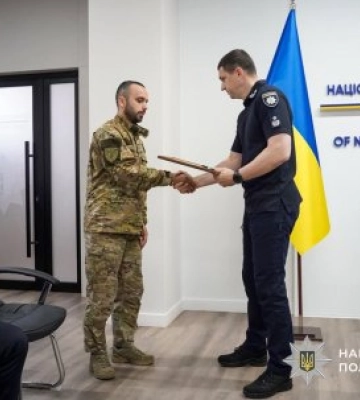 Хвилина мовчання, нагороди та нові звання: поліція Закарпаття відзначила 11-ту річницю служби