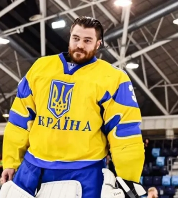 Хокеїста-рекордсмена, який пережив окупацію Херсона, мобілізували до ЗСУ