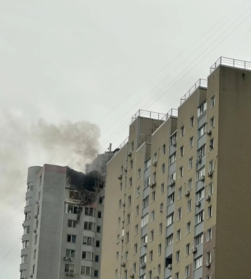 Вражеский дрон попал в многоэтажку в Деснянском районе столицы - мэр