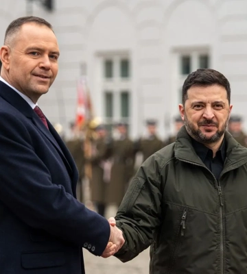 Зеленский встречается с Навроцким на саммите НАТО