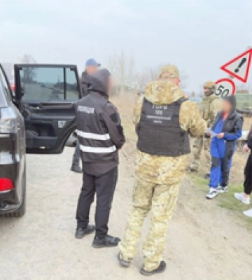 На Чернігівщині 33-річну жінку судитимуть за вербування жінок для проституції за кордоном