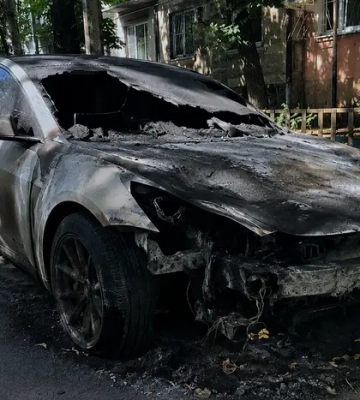 Серійний палій елітних автівок в Одесі вирушив за ґрати на шість років