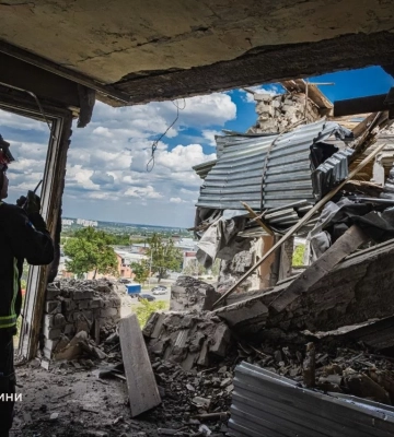 Пів сотні постраждалих за добу через удари РФ, двоє загиблих