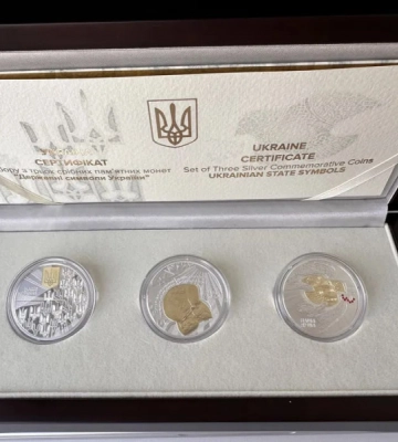 У Луцьку продають рідкісний набір срібних монет НБУ, який розкупили за лічені дні
