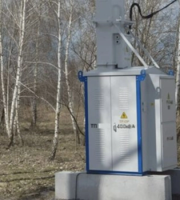 У Миколаєві рятувальники зняли чоловіка з даху трансформаторної підстанції