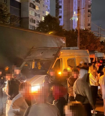 Инцидент с ТЦК во Львове: возбуждены два дела, полиция установила личность нападавшего на сотрудника правоохранительных органов