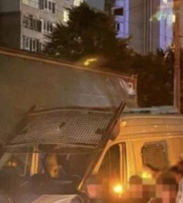 У Львові в нападі на ТЦК на Сихові брали участь близько 200 цивільних: травмовано поліцейського