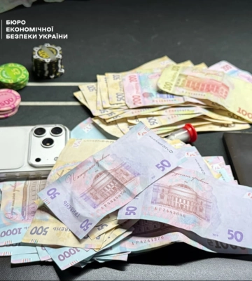 В Киеве разоблачили два подпольных покерных клуба
