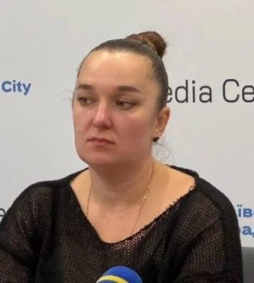 Суд пом'якшив запобіжний захід підозрюваній у справі про шкільне харчування та повернув заставу
