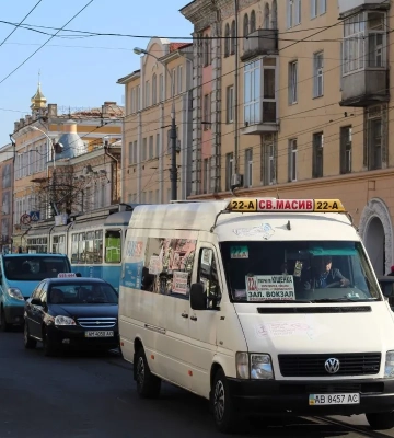 Маршрутки у Вінниці подорожчають удвічі: коли запрацюють нові тарифи