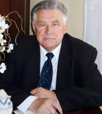 Епоха, що тривала понад пів століття: легендарний лікар з Іршави, який прийняв пологи у цілого міста, заявив про відхід (ФОТО)