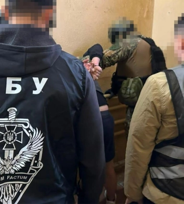 СБУ та Нацполіція "по гарячих слідах" затримала чоловіка, який напав на правоохоронців у Львові