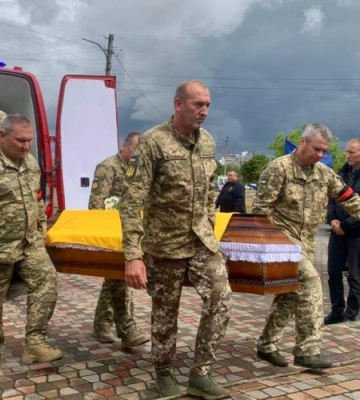На Волині провели в останню путь полеглого захисника Олега Черкасова