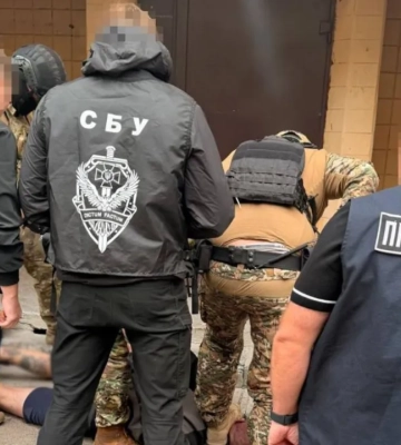 Во Львове задержали мужчину, который напал на полицейского во время беспорядков