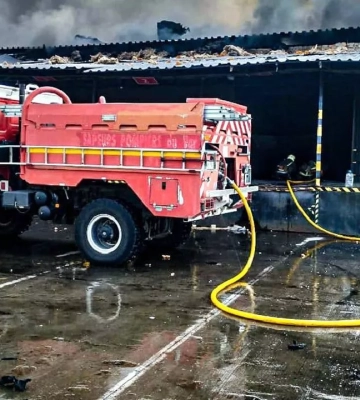 Дроны атаковали отделение "Новой почты" в Запорожье: погиб водитель