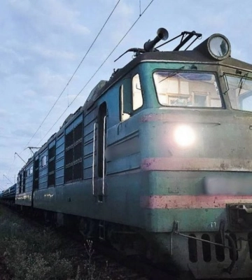 В Ірпені під колесами поїзда загинула молода жінка