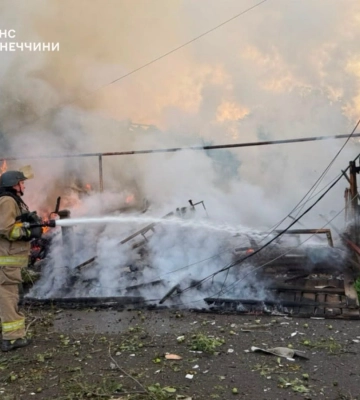 Доба на Донеччині: окупанти завдали 1293 удари, є загиблий та 10 поранених. ФОТОрепортаж