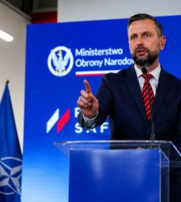 Міністр оборони Польщі критикам допомоги Україні: "Краще, аби наші Patriot збивали ракети РФ над Києвом, а не над Варшавою"