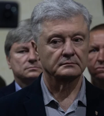 Верховный Суд отказал Порошенко в отмене санкций СНБО
