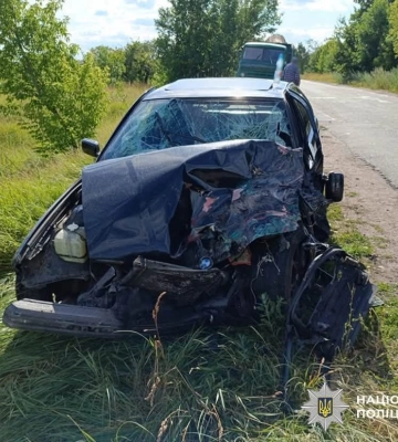 На Житомирщині внаслідок зіткнення легковика та вантажівки постраждав 14-річний хлопець