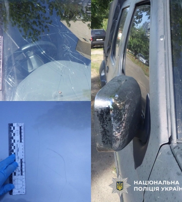У Києві повідомлено про підозру дебоширу, який в угарі потрощив кілька автомобілів