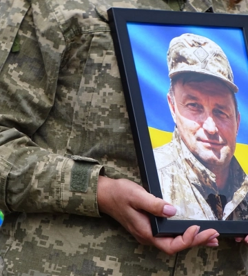 На Волині попрощалися з Героєм Валерієм Кікавським, який загинув два роки тому на Бахмутському напрямку