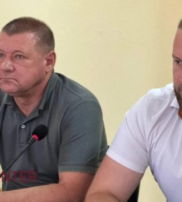Розтрата на світлофорах: в Інгульському суді зачитали обвинувальний акт подружжю посадовців
