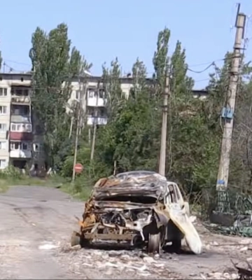 Россияне терроризируют Славянск беспилотниками: один попал в АЗС, двое человек ранены