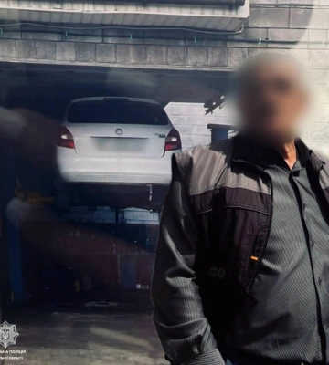 У Рівному чоловік заявив про викрадення авто, яке залишив на СТО