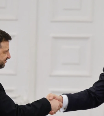 Сікорський вважає, що українська сторона попросила про зустріч із Навроцьким, бо «зайшла занадто далеко»