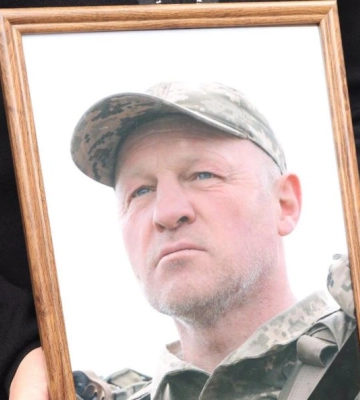 Волинська громада провела в останню дорогу 47-річного Героя Івана Мельника