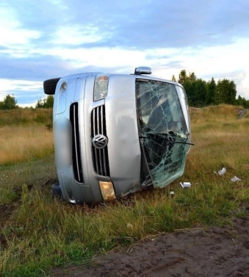 На Волині перекинувся мікроавтобус, загинув молодий водій