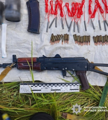 Мешканця Харківщини підозрюють у продажу сотень набоїв, шашок та детонаторів