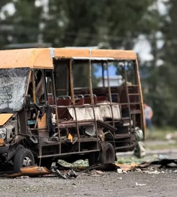 Враг сбросил 3 авиабомбы на Сумы: известно о нескольких погибших
