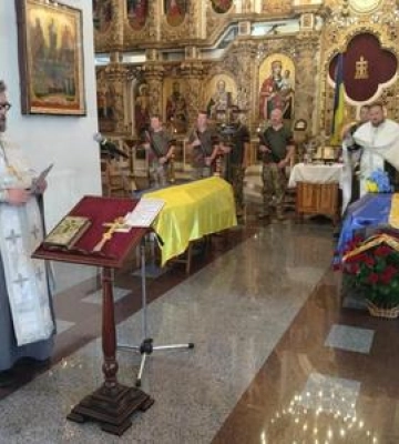 У Полтаві попрощалися із полеглими захисниками Максимом Шмуйлом та Олегом Васильцем